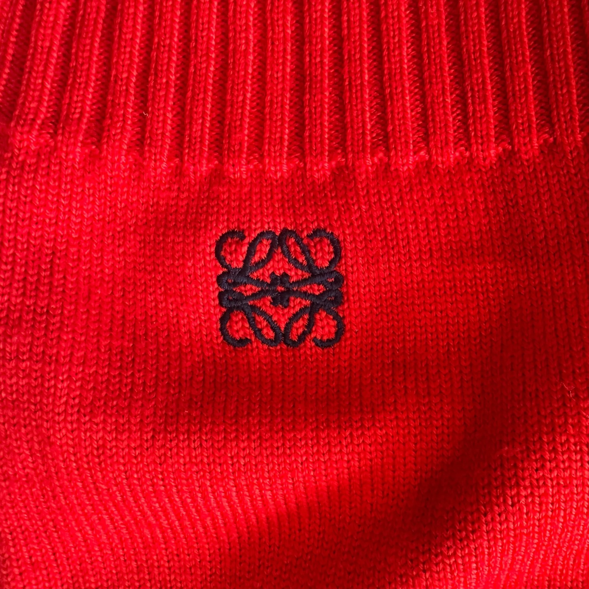 Loewe Red Cropped Anagram Cardigan RRP £900 | Authentic Preloved - Image 4