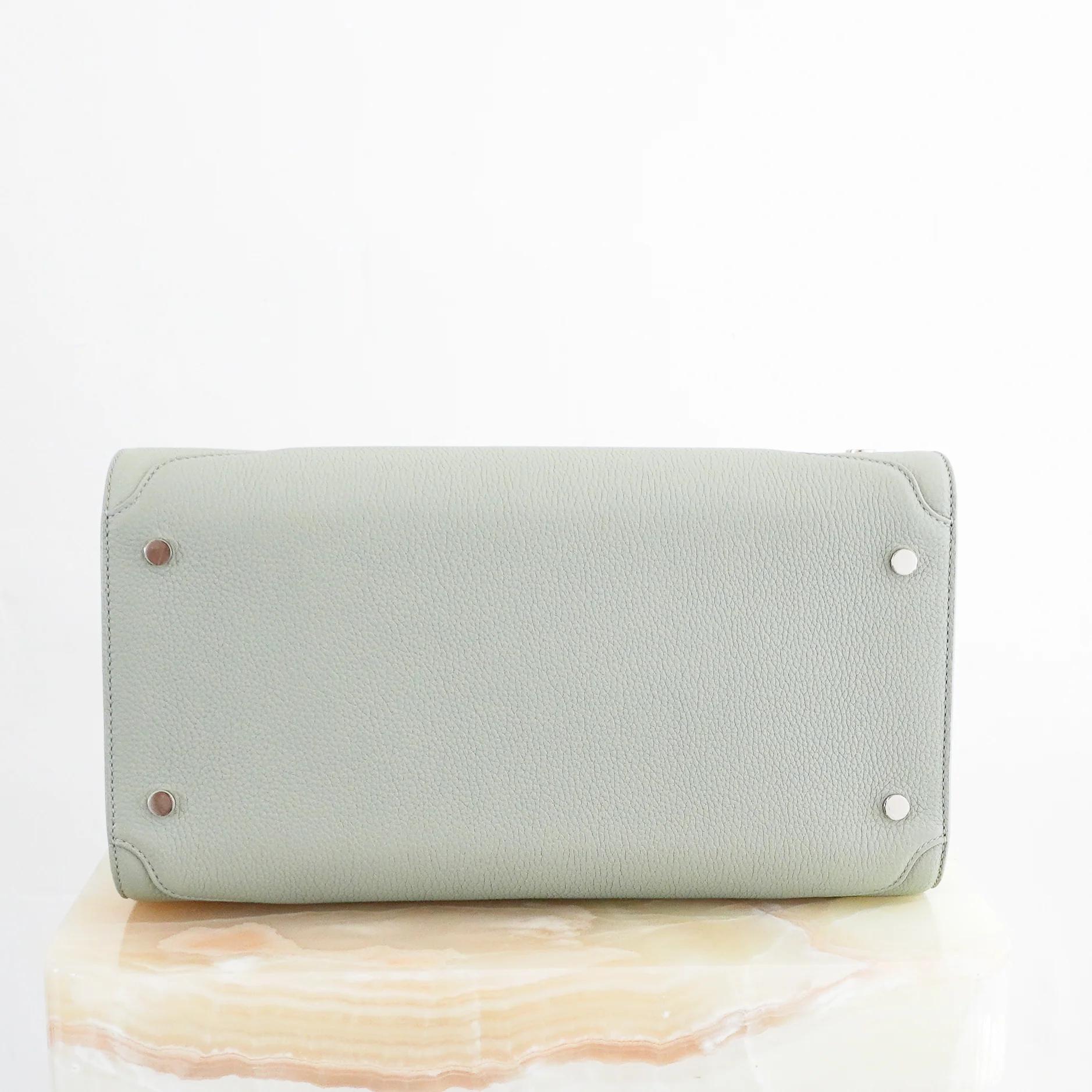 Loro Piana Sesia Medium Leather Tote in Eucalyptus RRP £3340 | Authentic Preloved - Image 4