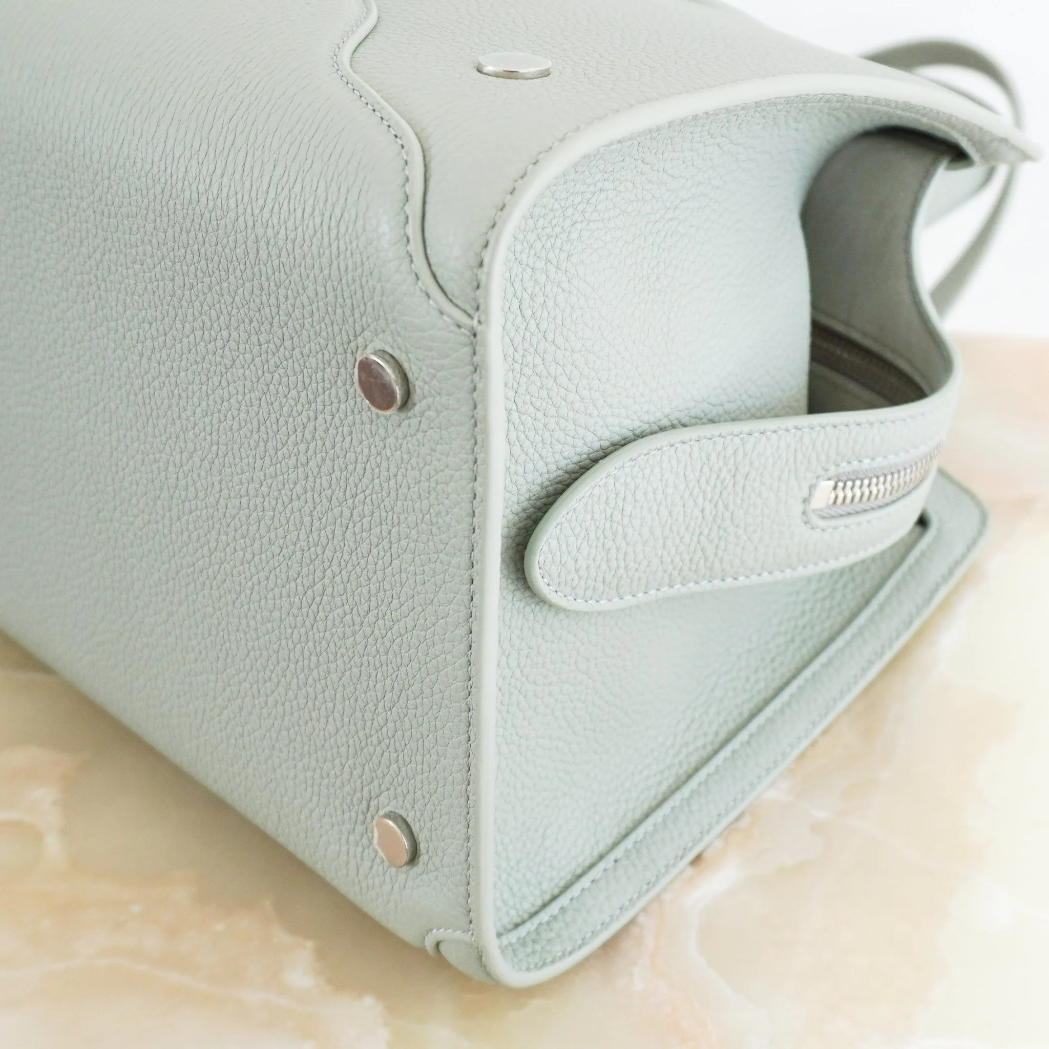 Loro Piana Sesia Medium Leather Tote in Eucalyptus RRP £3340 | Authentic Preloved - Image 5
