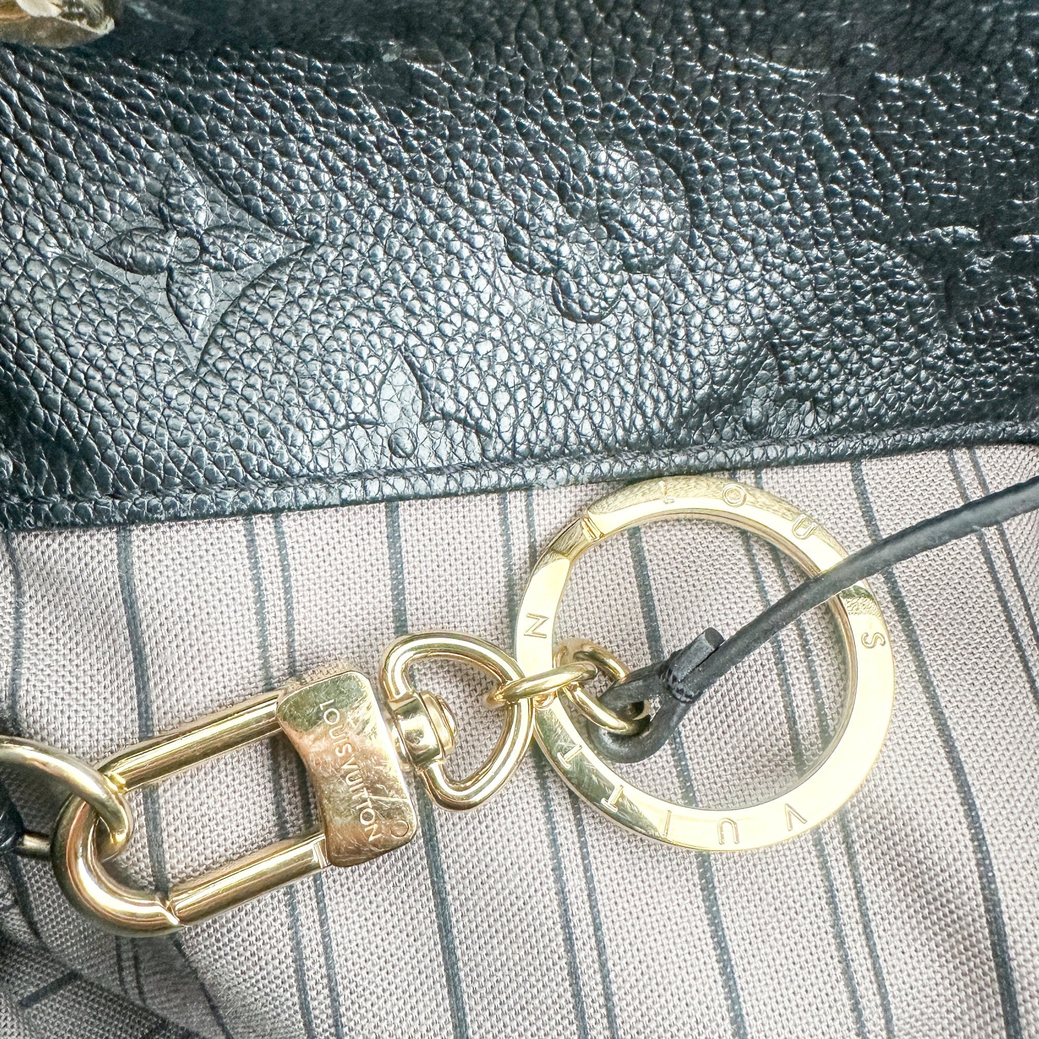Louis Vuitton Artsy MM Tote Bag in Black RRP £2500 | Authentic Preloved - Image 11