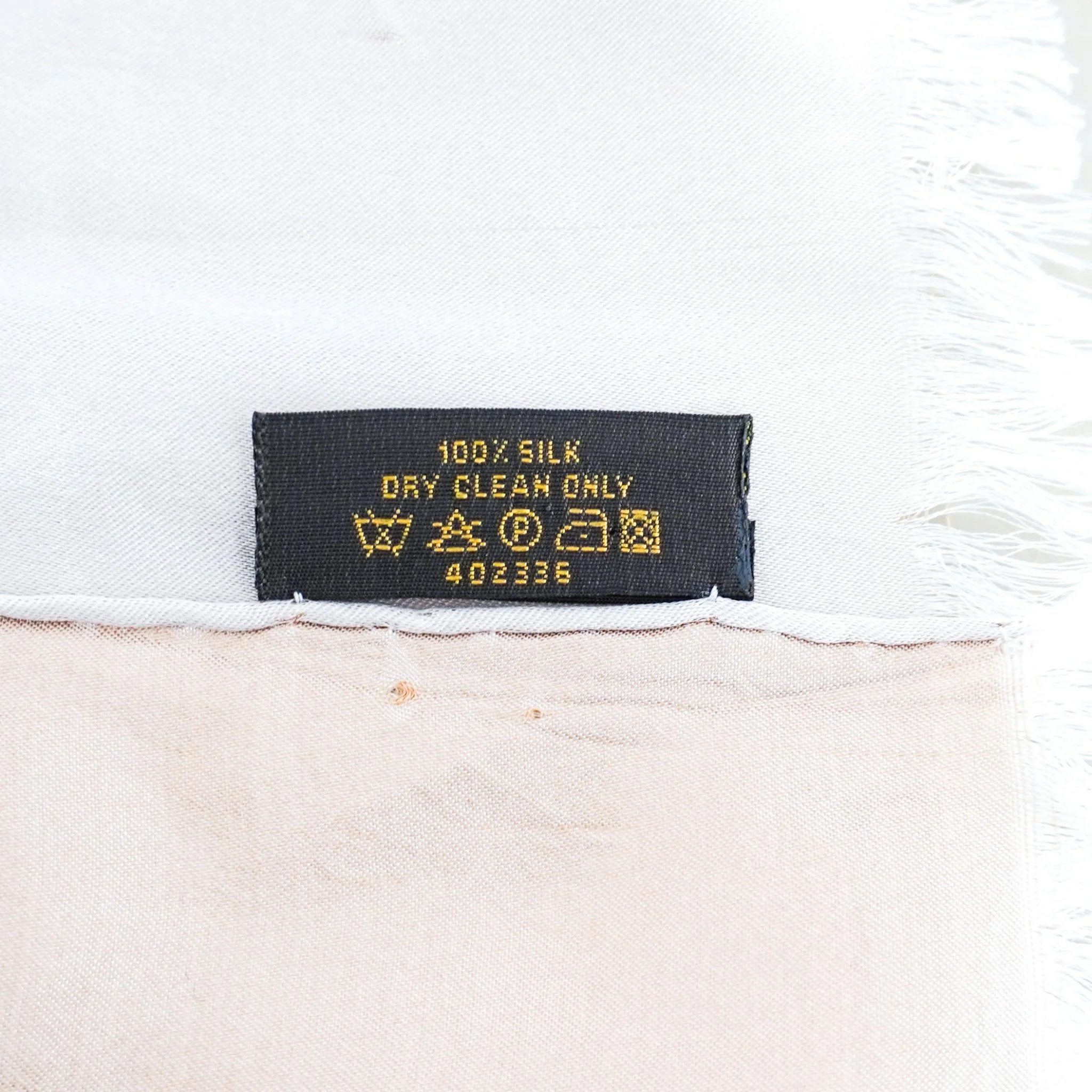 Louis Vuitton Beige Monogram Silk Scarf RRP £400 | Authentic Preloved FINAL SALE - Image 4