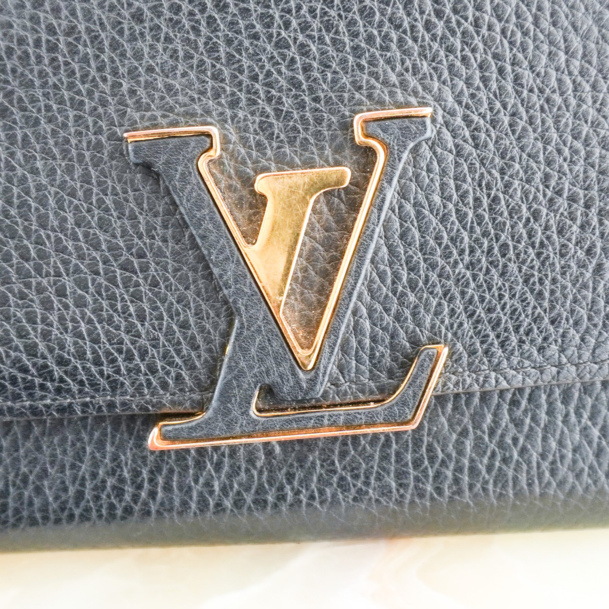 Louis Vuitton Capucines Wallet in Black RRP £1010 | Authentic Preloved - Image 10