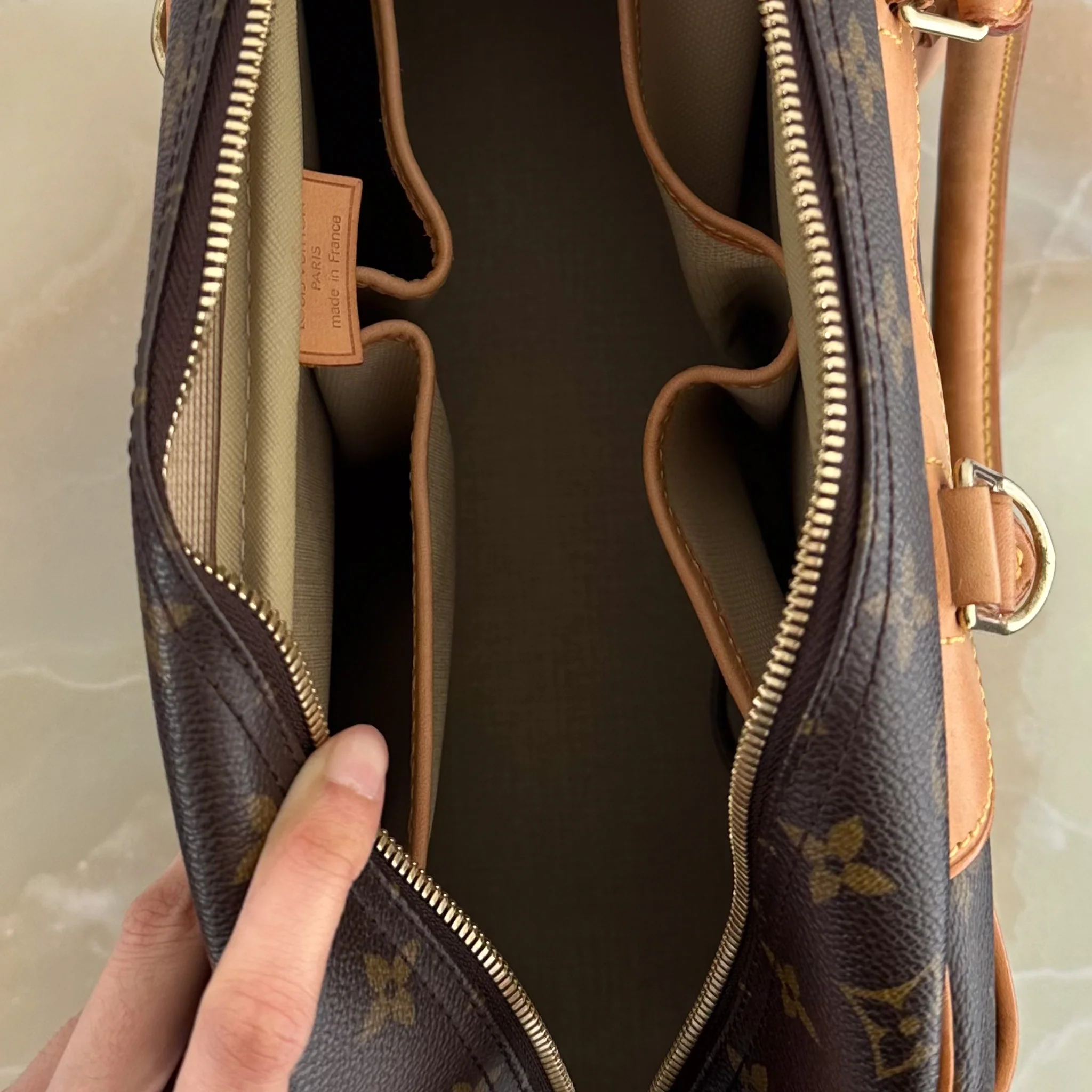 Louis Vuitton Deauville Vanity Bag | Authentic Preloved - Image 10
