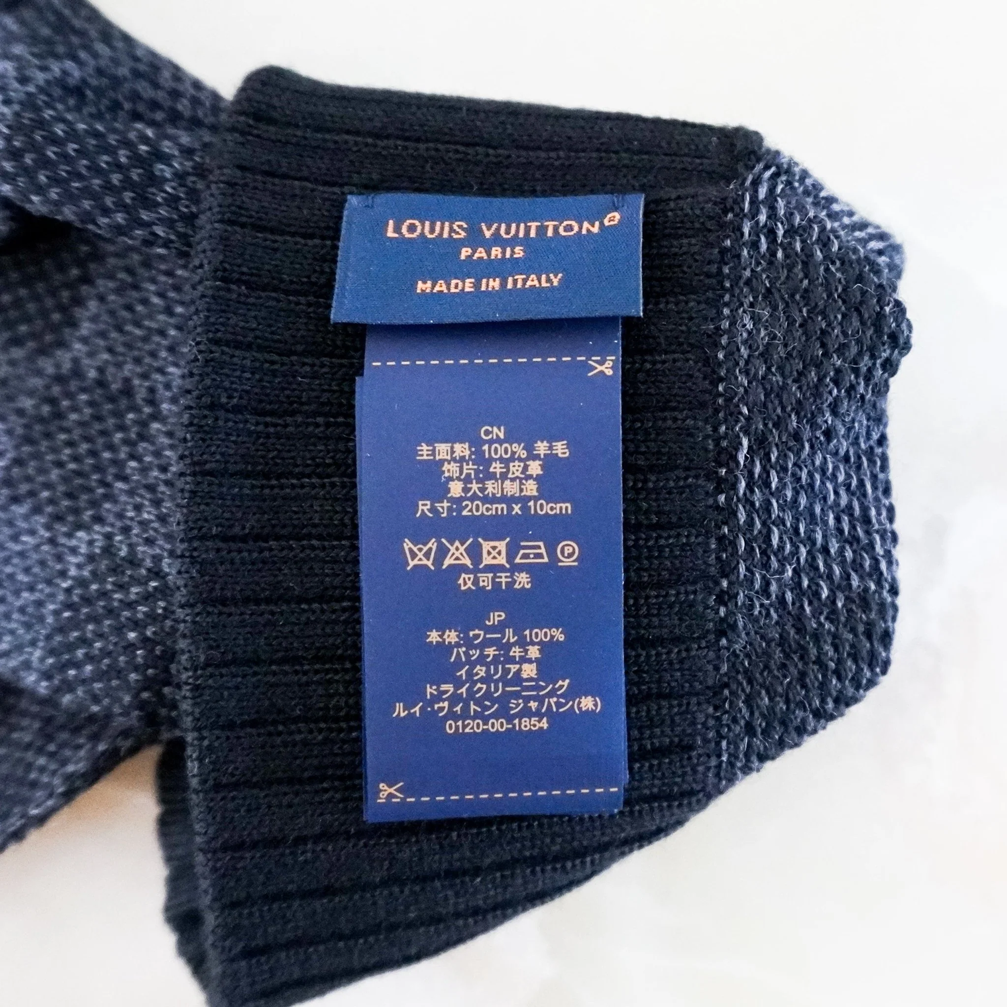 Louis Vuitton Gants Neo Petit Damier Anthracite Gloves RRP £350 | Authentic Preloved FINAL SALE - Image 5