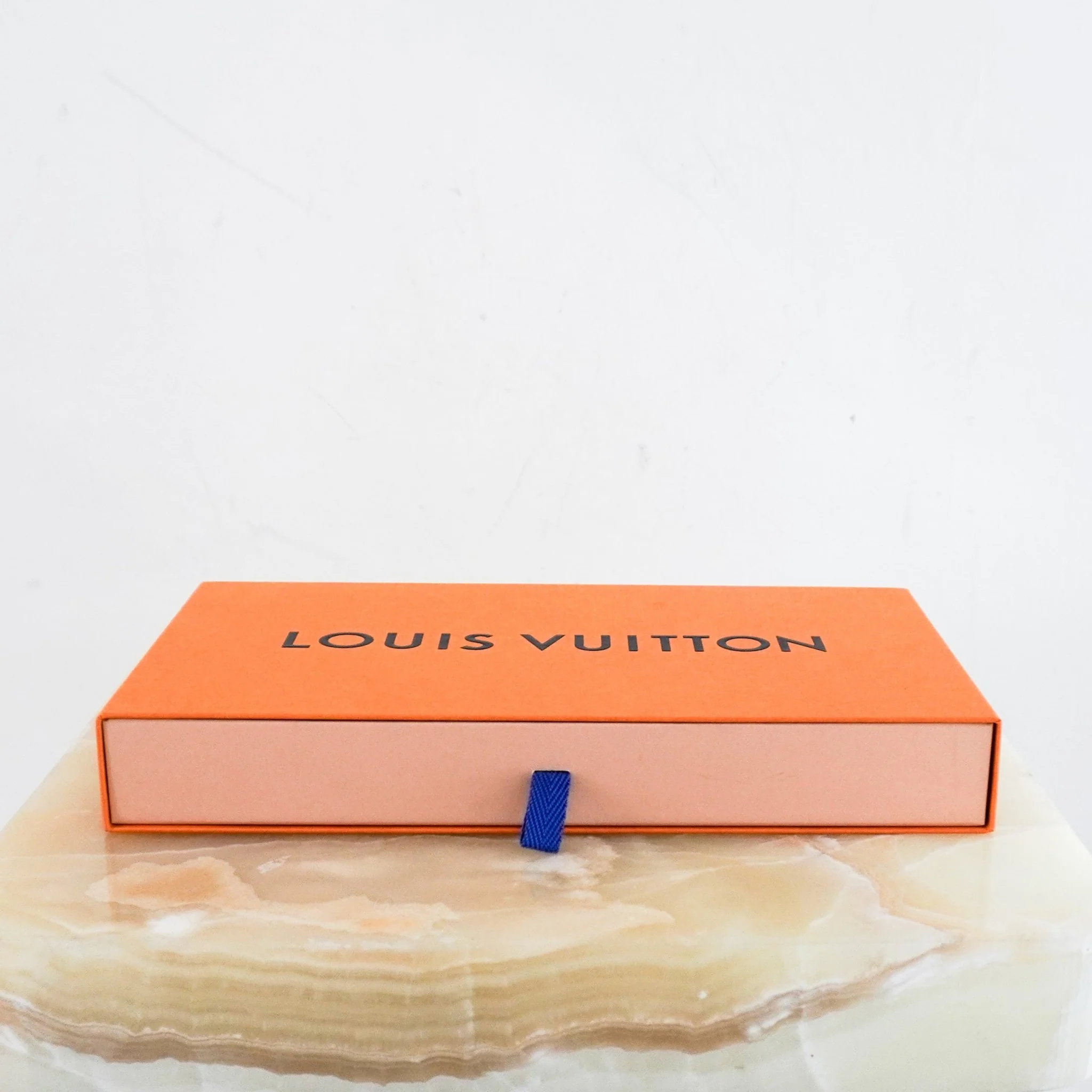 Louis Vuitton Gants Neo Petit Damier Anthracite Gloves RRP £350 | Authentic Preloved FINAL SALE - Image 6