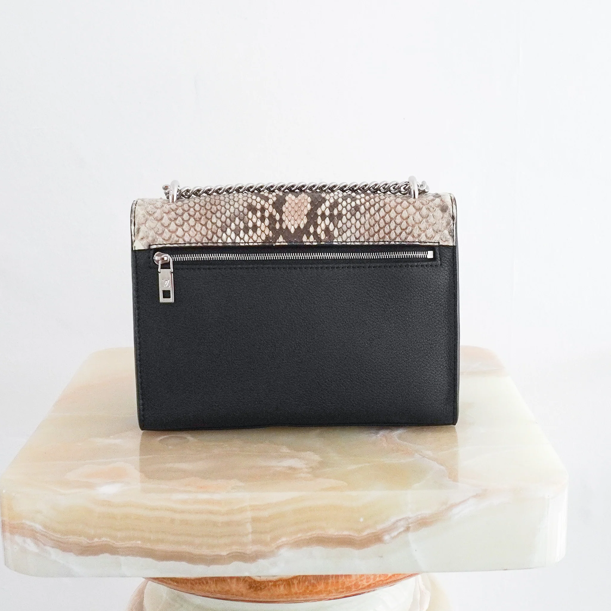 Louis Vuitton Mylockme Bag RRP £2000 | Authentic Preloved - Image 3