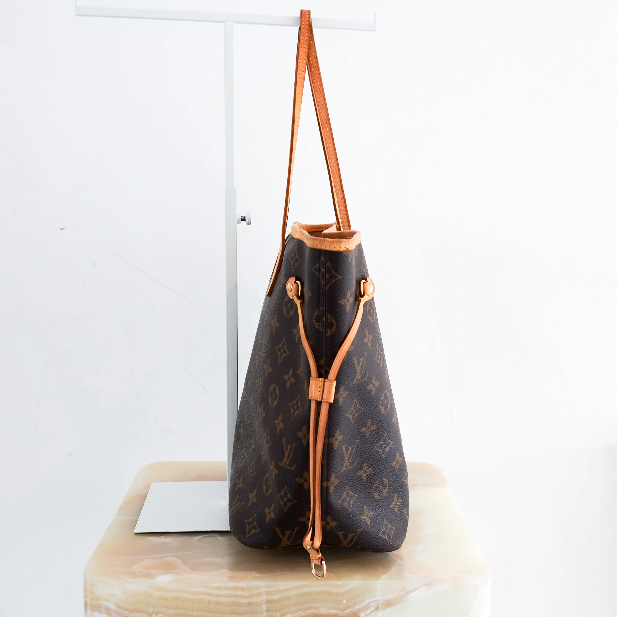 Louis Vuitton Neverfull MM Canvas Tote Bag RRP £1470 | Authentic Preloved - Image 2