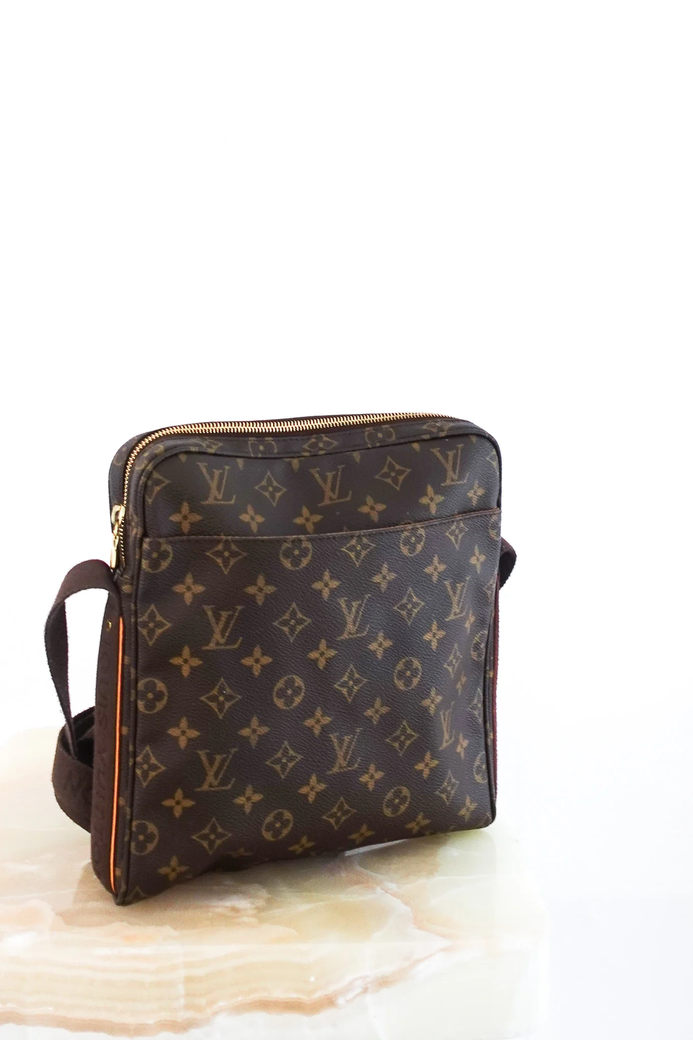 Louis Vuitton Trotteur Beaubourg Bag | Authentic Preloved