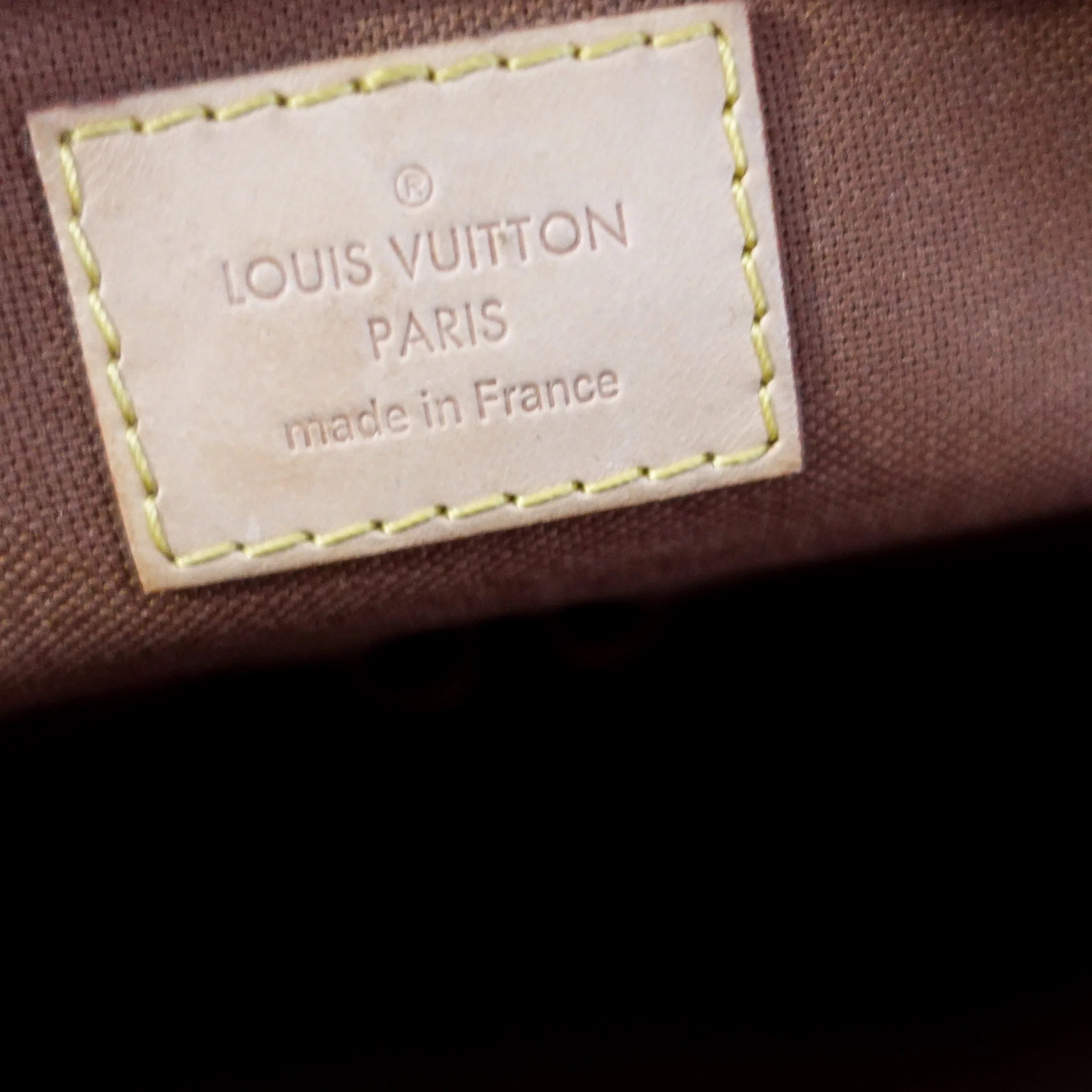 Louis Vuitton Trotteur Beaubourg Bag | Authentic Preloved - Image 6