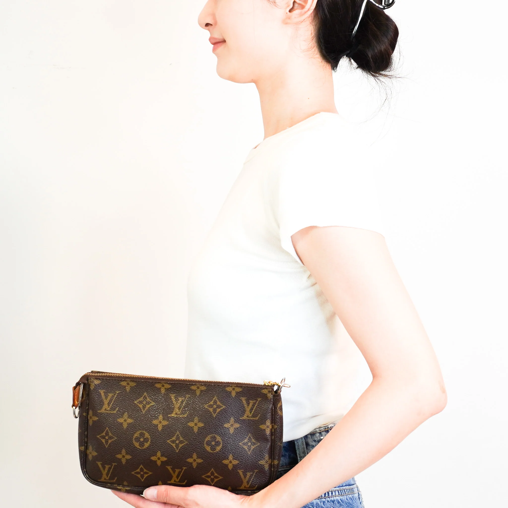 Louis Vuitton monogram Pochette | Authentic Preloved - Image 7