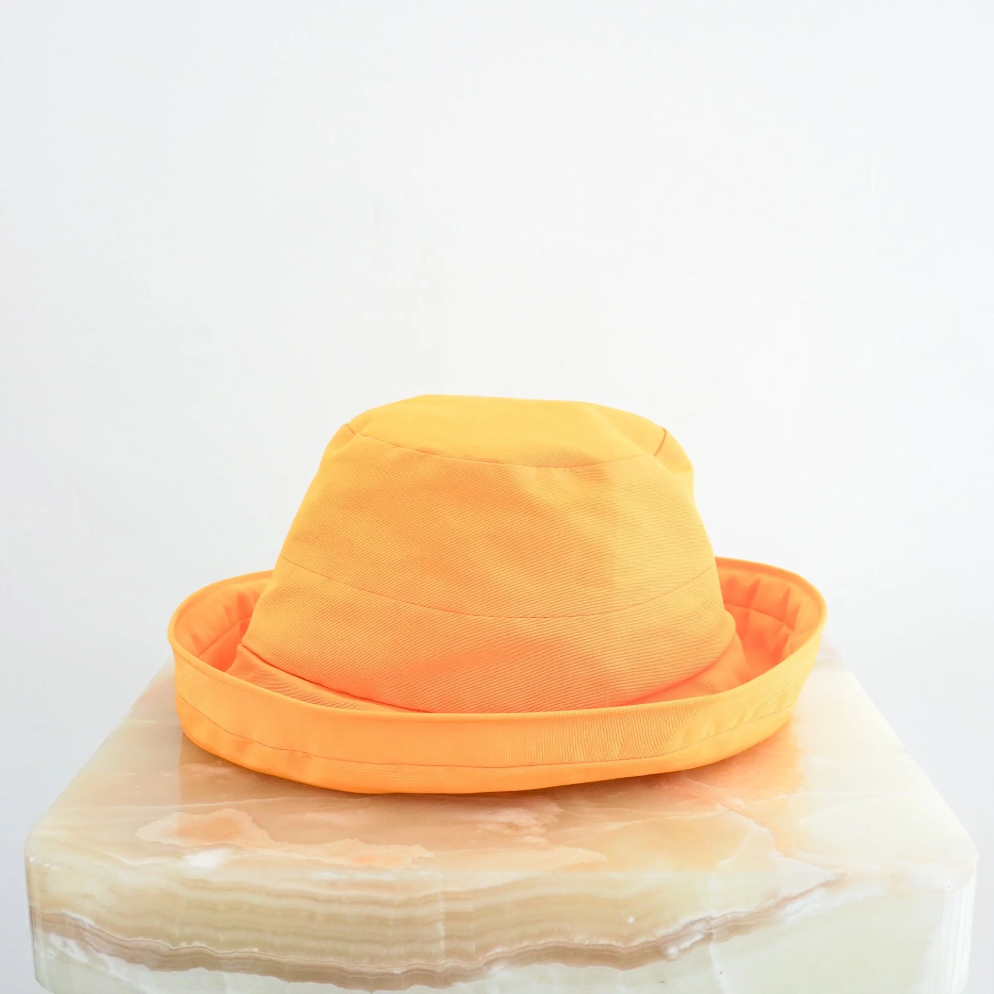 Dolce & Gabbana Hat in Yellow RRP £400 | Authentic Preloved FINAL SALE - Image 3