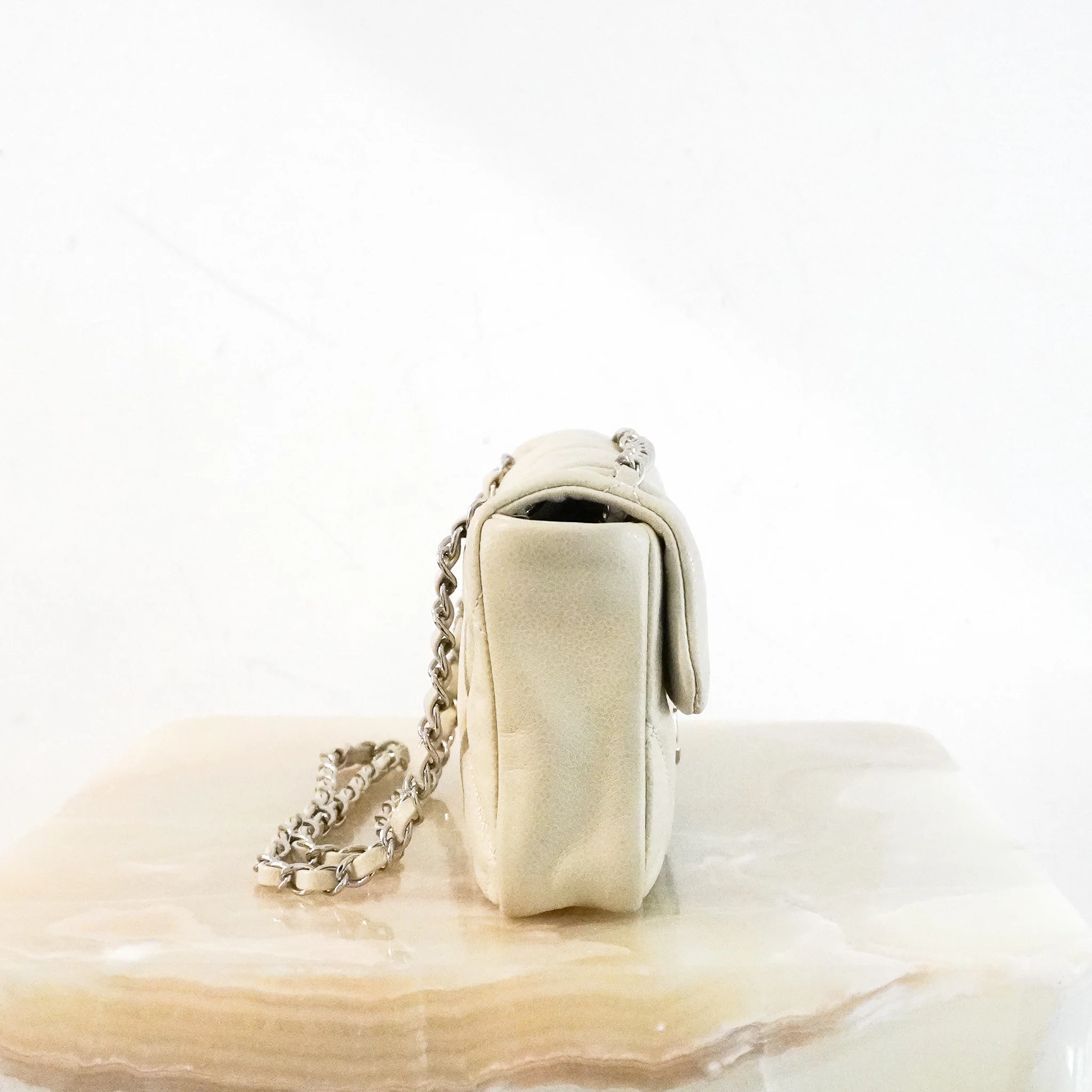 RARE Chanel Nature Glazed Caviar Quilted Flap Shoulder Bag RRP £5100 | Authentic Preloved - Image 3