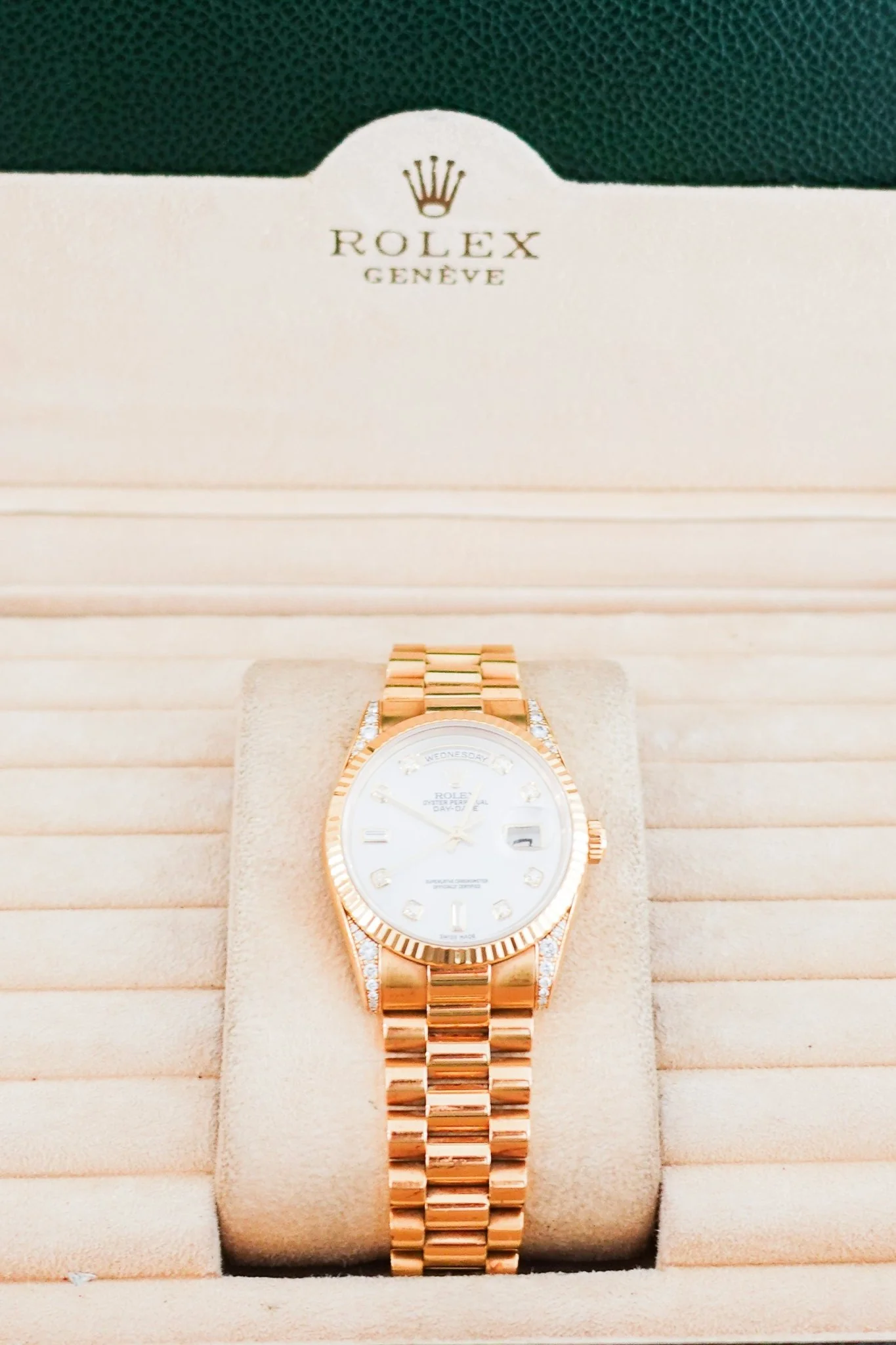 Rolex Day Date Diamond & 18K Gold Watch | Authentic Preloved - Image 4