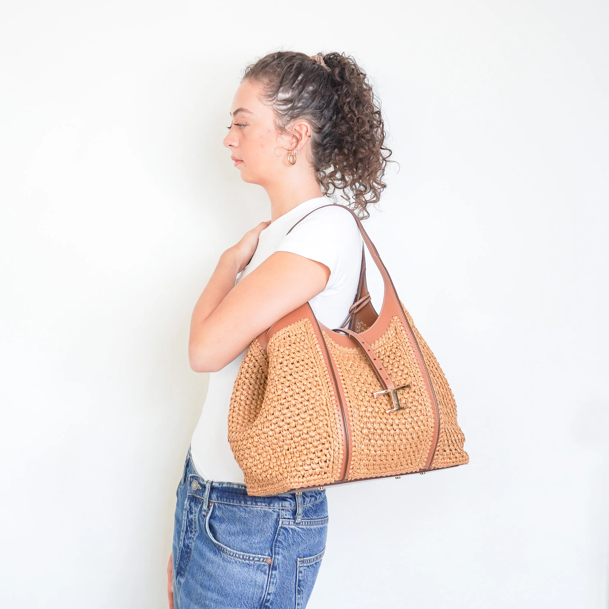 Tod's T Timeless Raffia Shoulder Bag RRP £2,390 | Authentic Preloved - Image 7