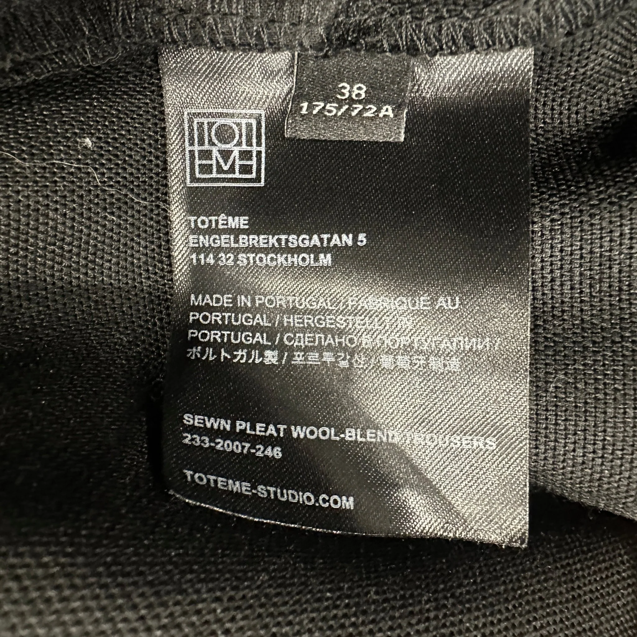 Toteme Black Sewn-Pleat Wool-Blend Trousers RRP £380 | Authentic Preloved - Image 4