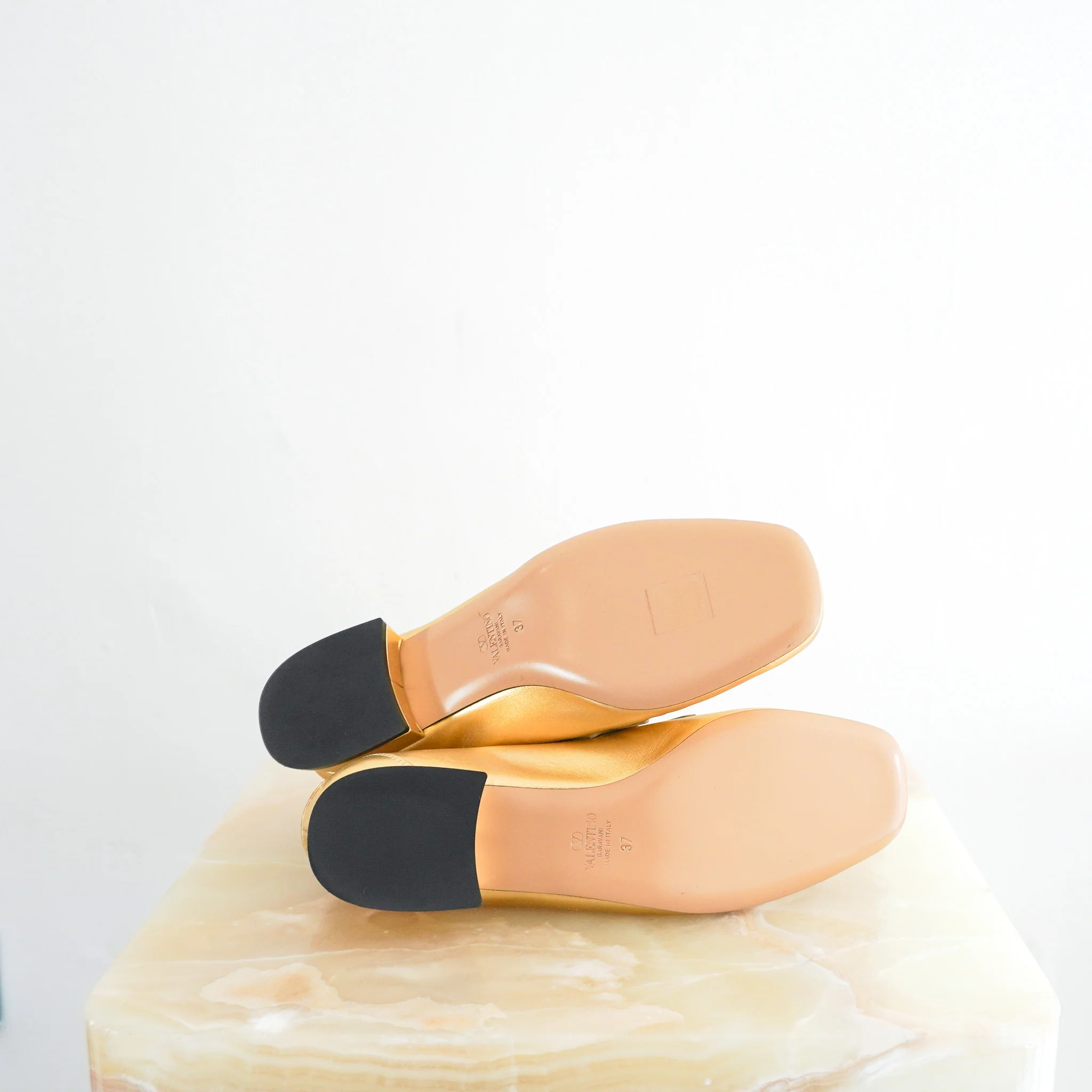 NEW Valentino Vlogo Fringe Loafers in Gold RRP £800 | Authentic Preloved [final sale] - Image 5